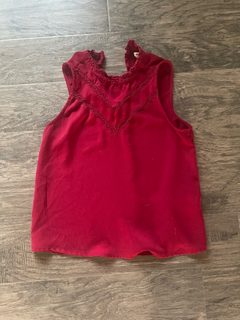 Sleeveless Lace-Trim High Neck Tank - Deep Red Size Small
